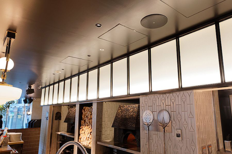 案例 | 利来w66音响系统为 800°Degrees 燃木餐厅的用餐氛围提供音频解决方案